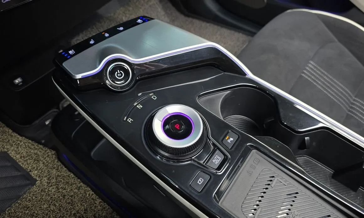 Kia EV6 — фото 9