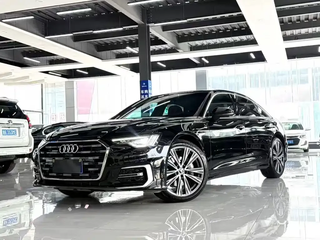 Audi A6L — фото 1