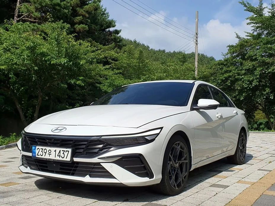 Hyundai AVANTE — фото 1