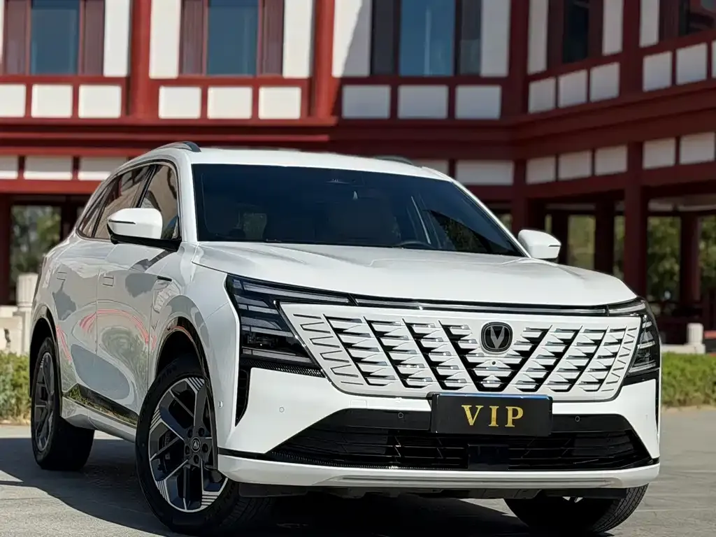 Changan CS75 PLUS — фото 10