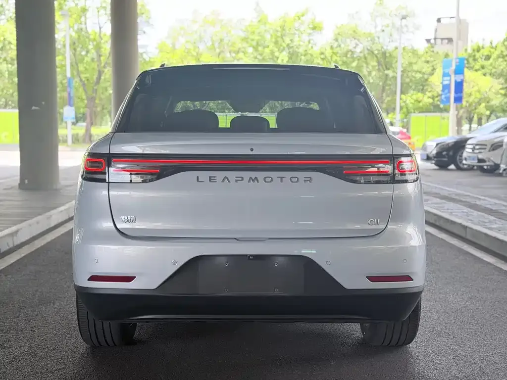 Leapmotor C11 — фото 4