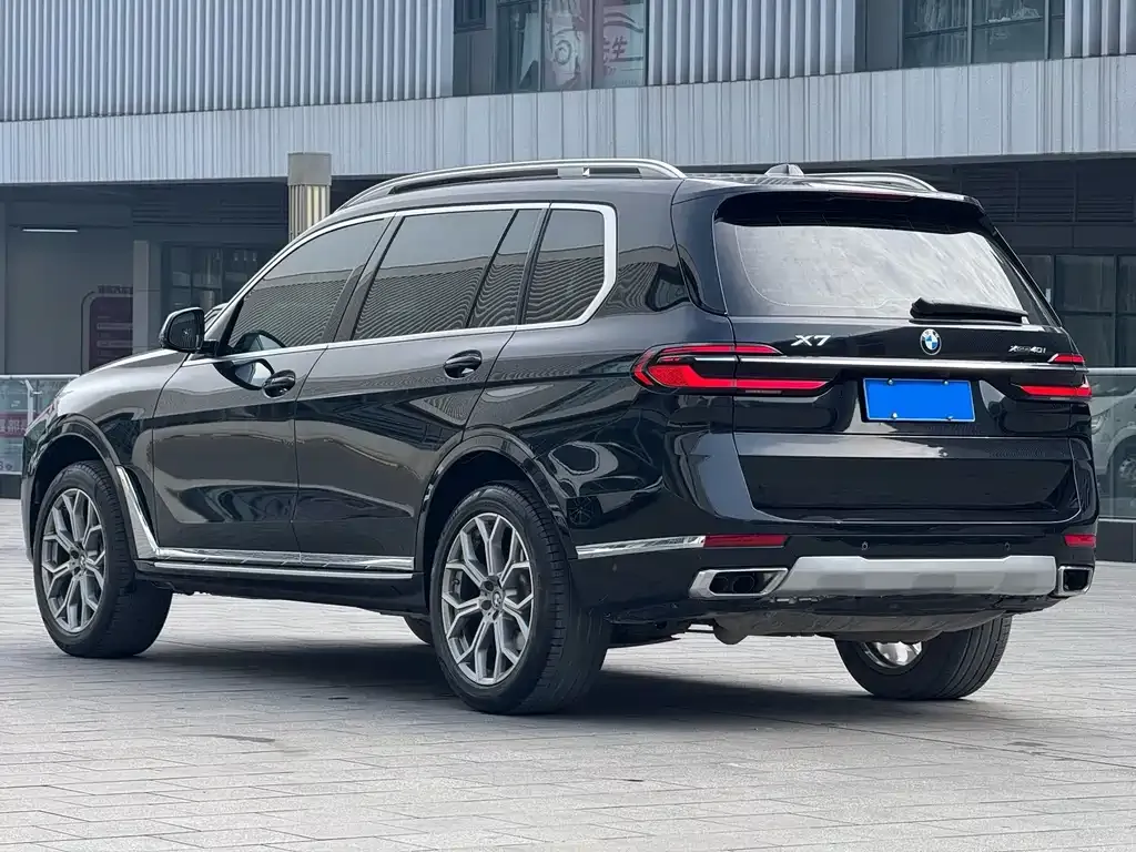 BMW X7 — фото 6