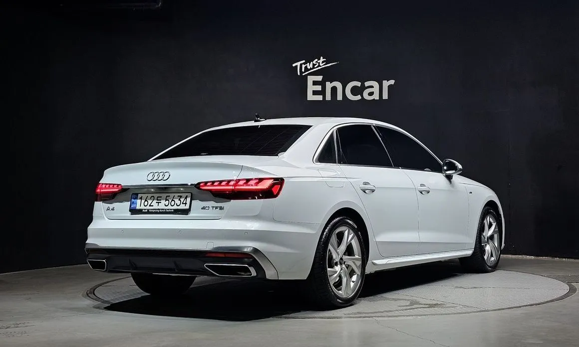 Audi A4 — фото 3