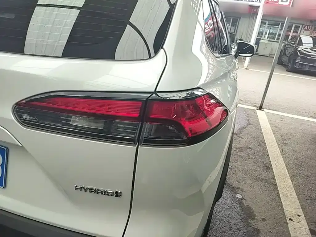 Toyota Corolla Cross — фото 2