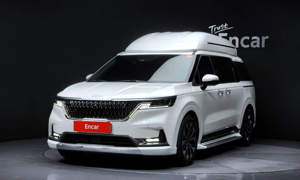 Kia Carnival — фото 1