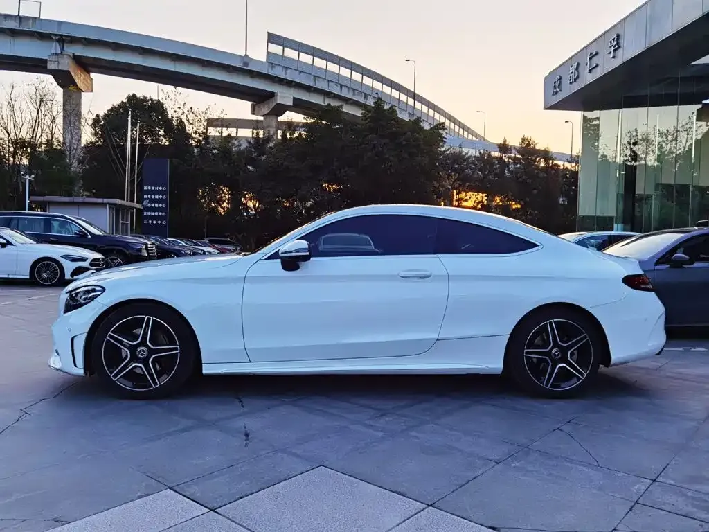 Mercedes-Benz C-Class (Import) — фото 6