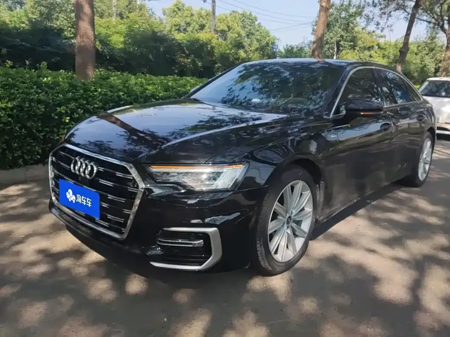 Audi A6L — фото 1