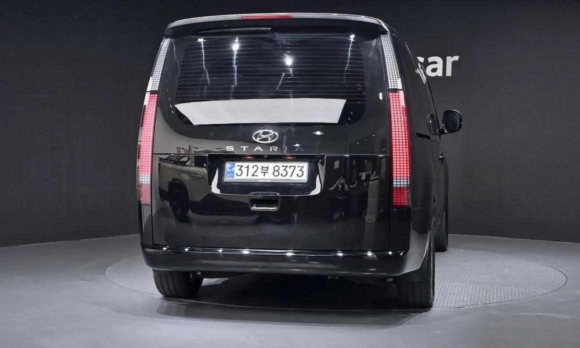 Hyundai Staria — фото 2