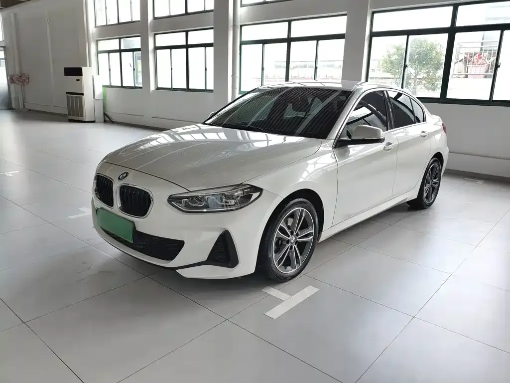 BMW 1 Series — фото 1