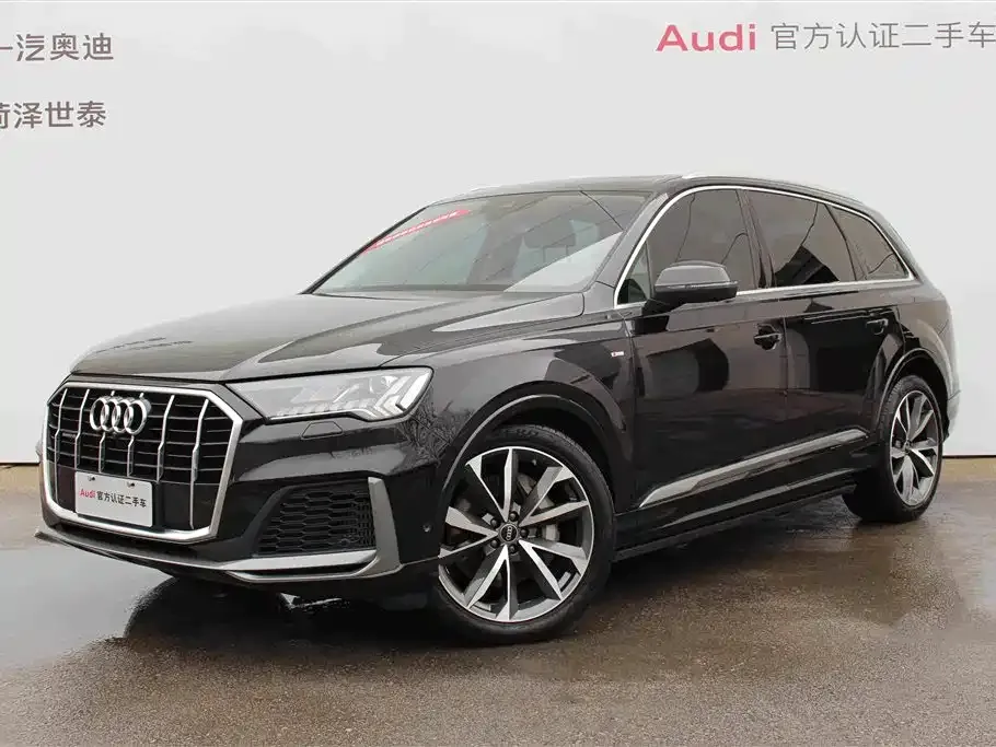 Audi Q7 — фото 1