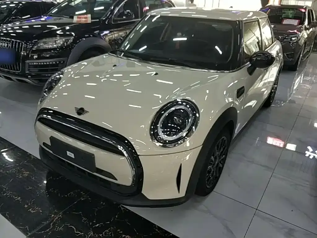 MINI Cooper (3-door) — фото 1