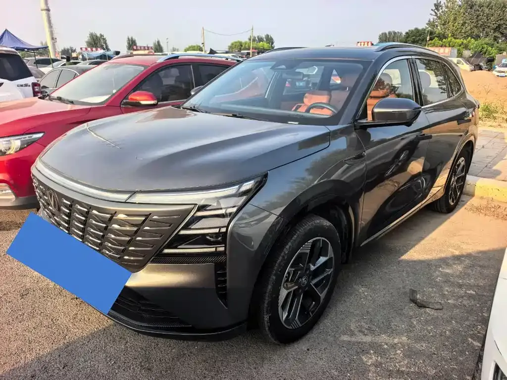 Changan CS75 PLUS — фото 1
