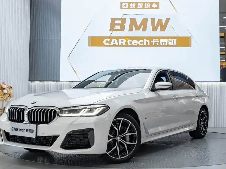 BMW 5 Series — фото 1