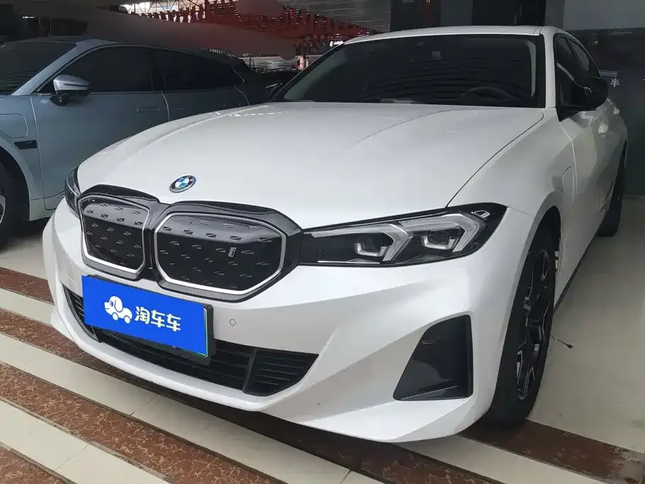 BMW i3 — фото 1