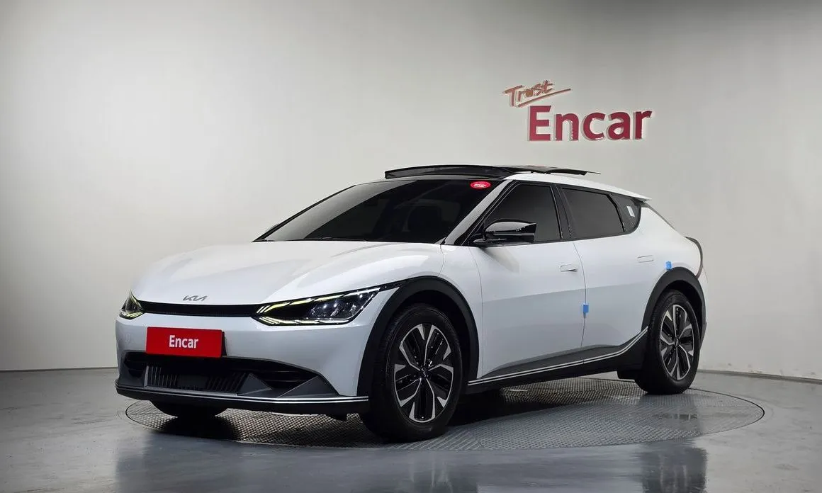 Kia EV6 — фото 1