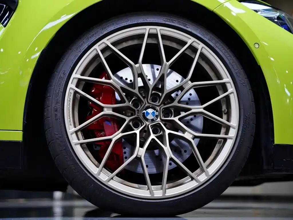 BMW M4 — фото 10