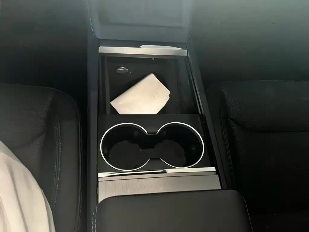 Tesla Model 3 — фото 2