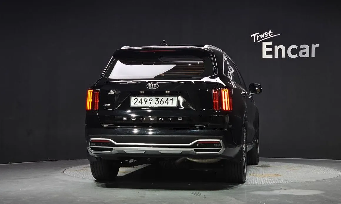 Kia Sorento — фото 3