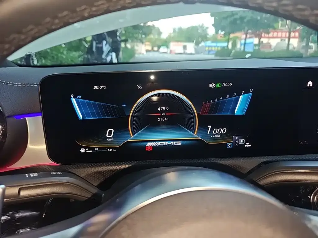 Mercedes-Benz CLA AMG — фото 6