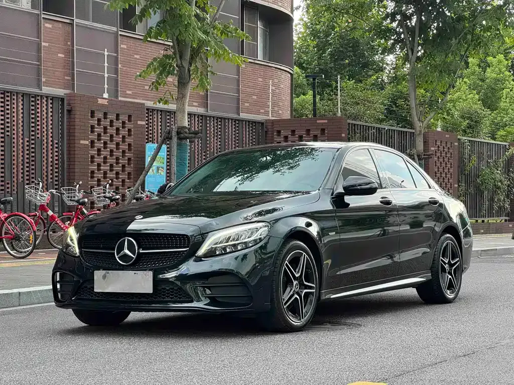 Mercedes-Benz C-Class — фото 1