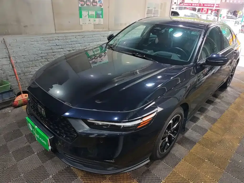 Honda Accord — фото 10