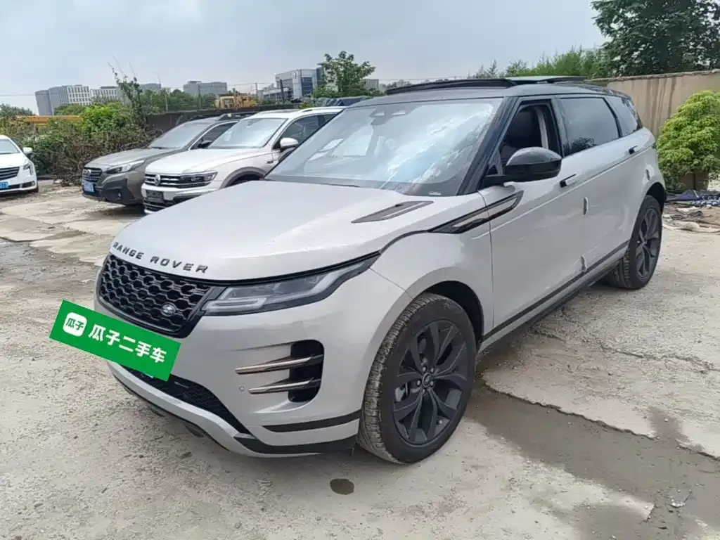 Land Rover Evoque — фото 1