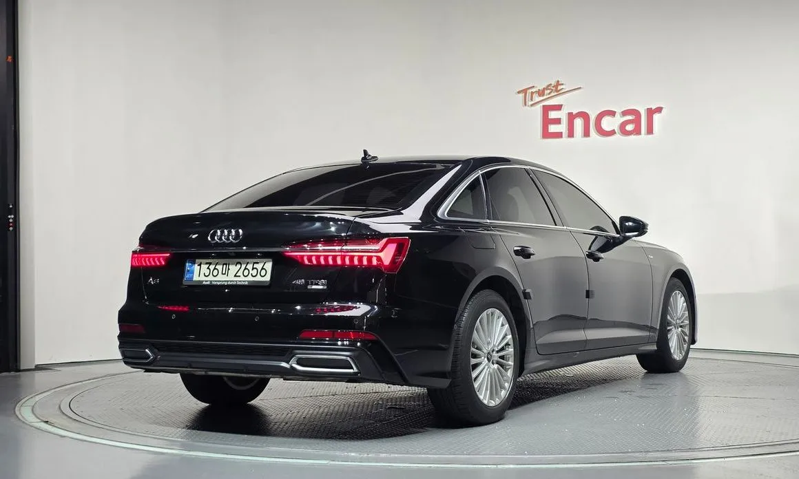 Audi A6 — фото 6