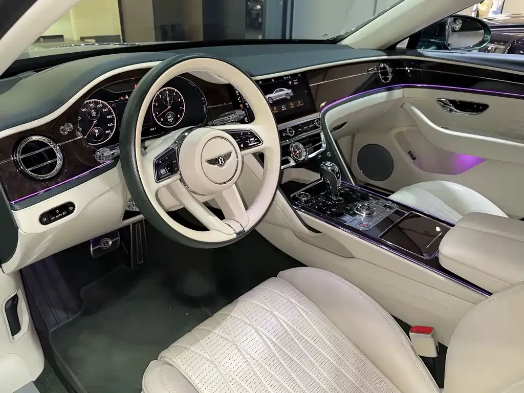 Bentley Flying Spur — фото 7
