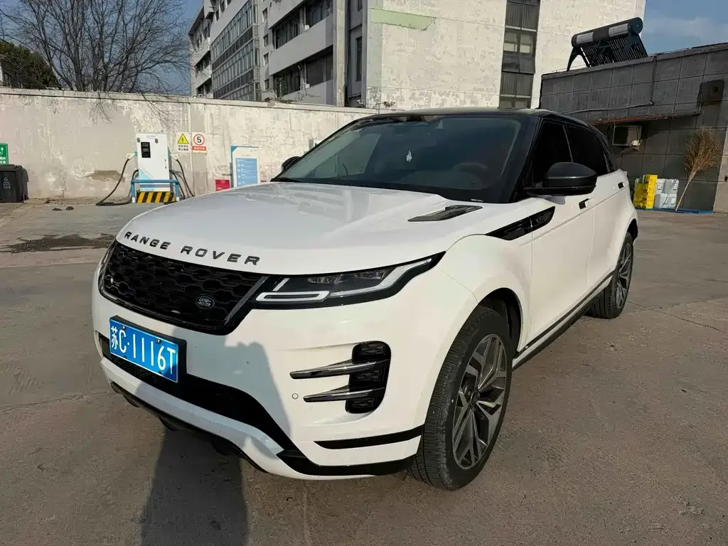 Land Rover Evoque — фото 1