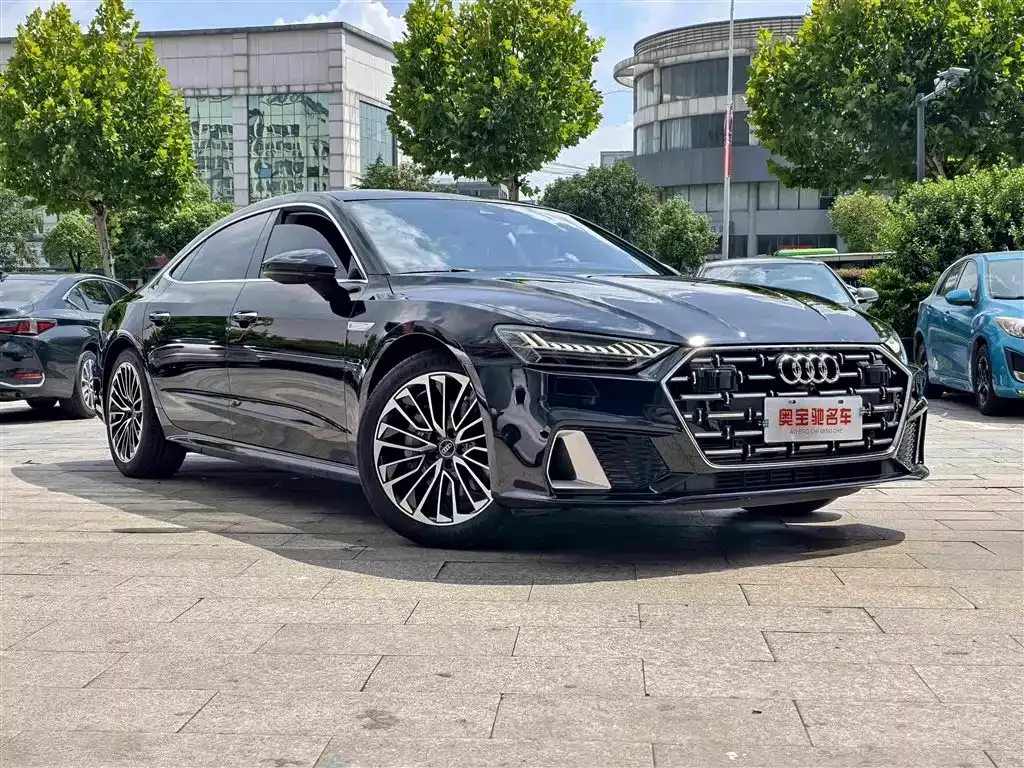 Audi A7L — фото 10