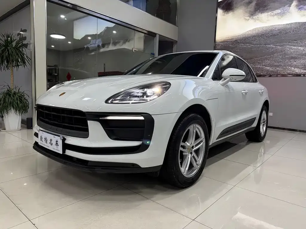 Porsche Macan — фото 1