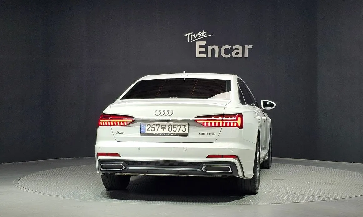 Audi A6 — фото 10