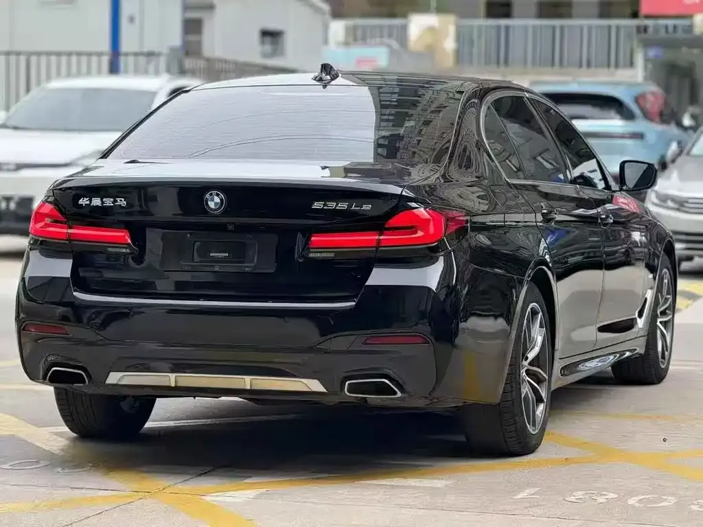 BMW 5 Series New Energy — фото 5