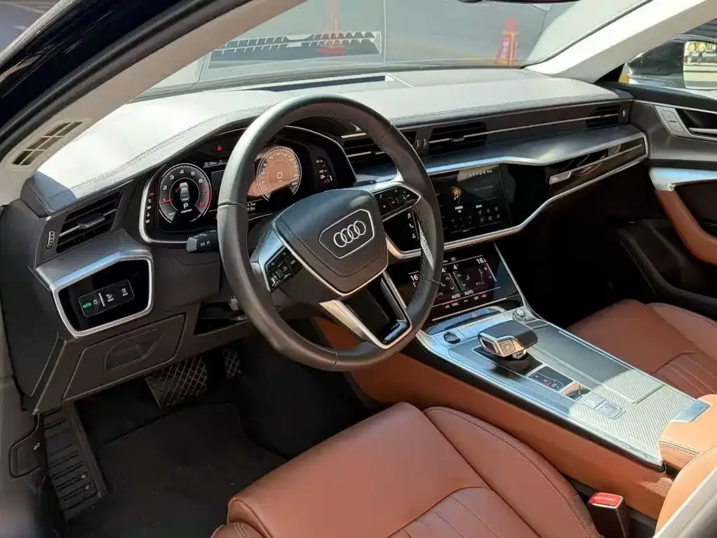 Audi A6L — фото 5