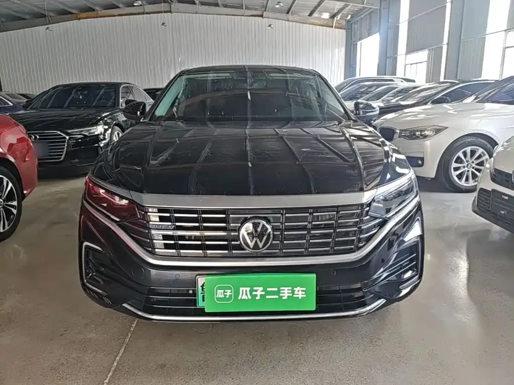 Volkswagen Passat PHEV — фото 6