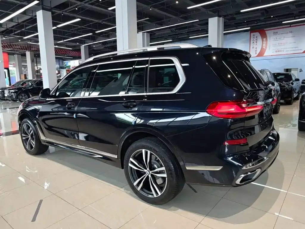 BMW X7 — фото 4