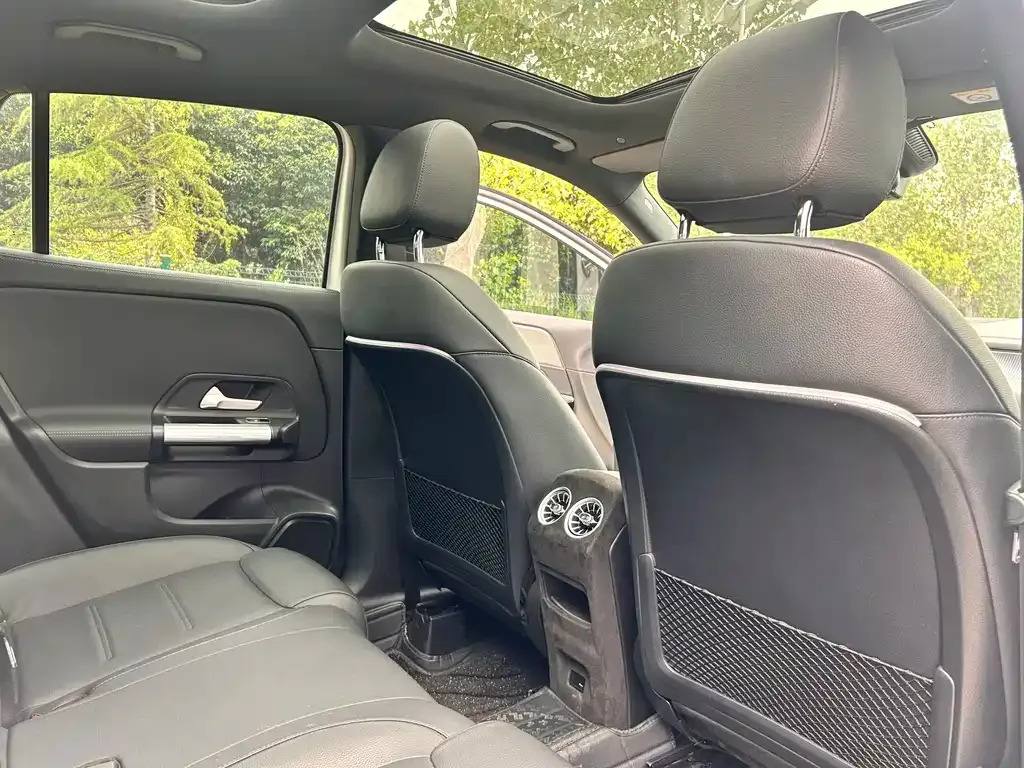 Mercedes-Benz GLA — фото 5
