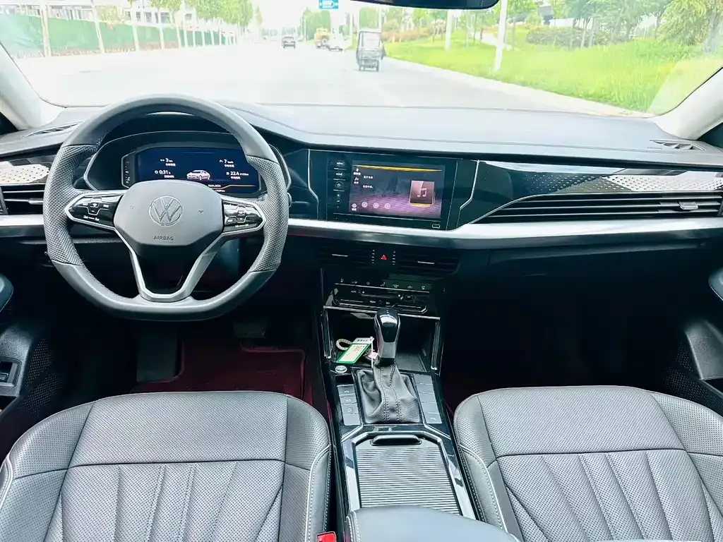 Volkswagen Passat — фото 5