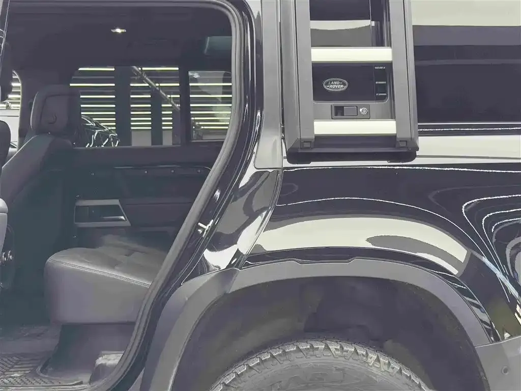 Land Rover Defender — фото 3