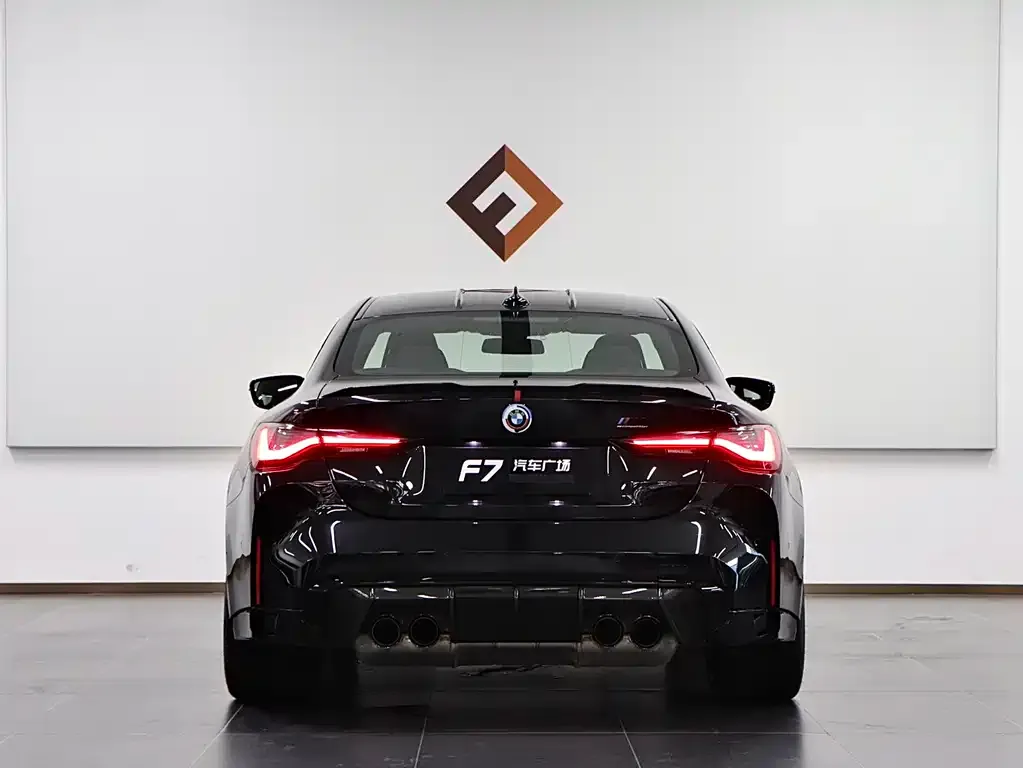 BMW M4 — фото 10