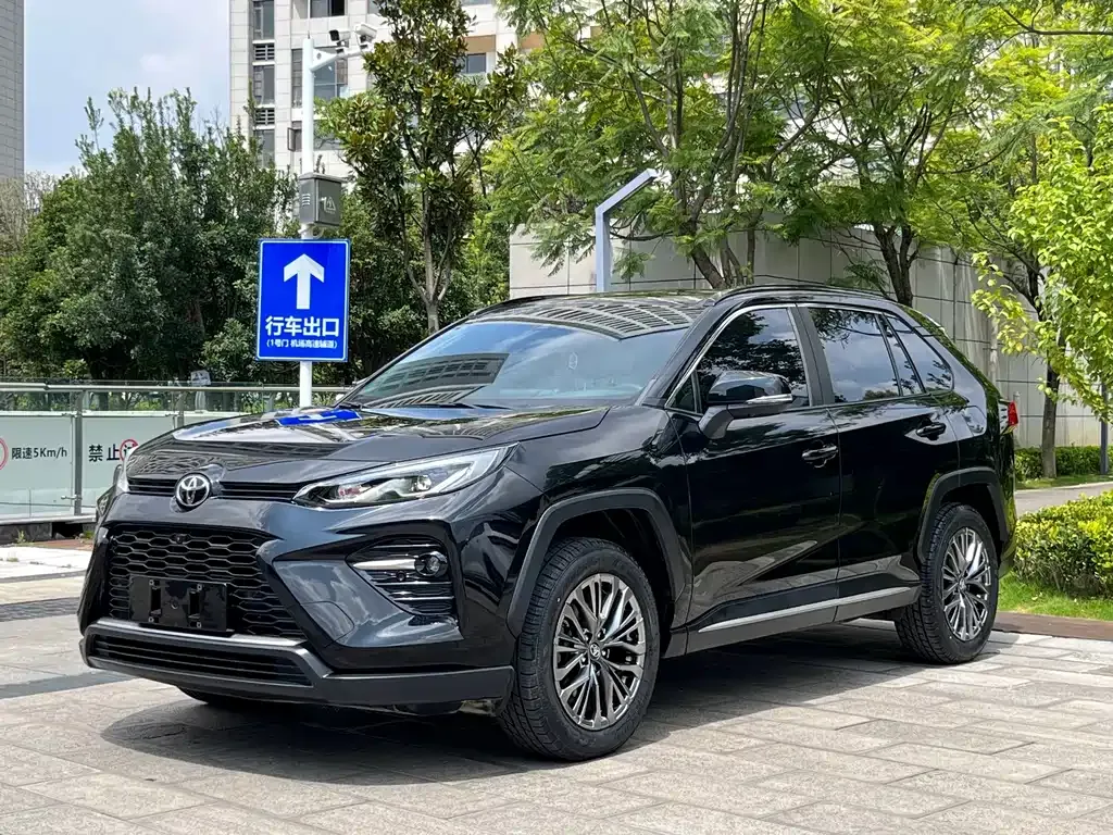 Toyota Wildlander — фото 1