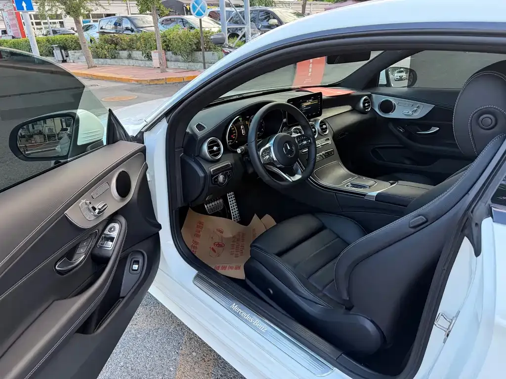 Mercedes-Benz C-Class (Import) — фото 3