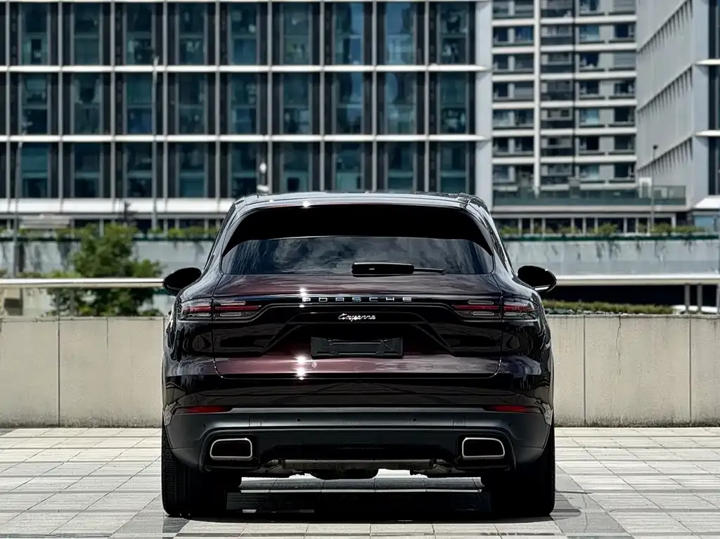 Porsche Cayenne — фото 2