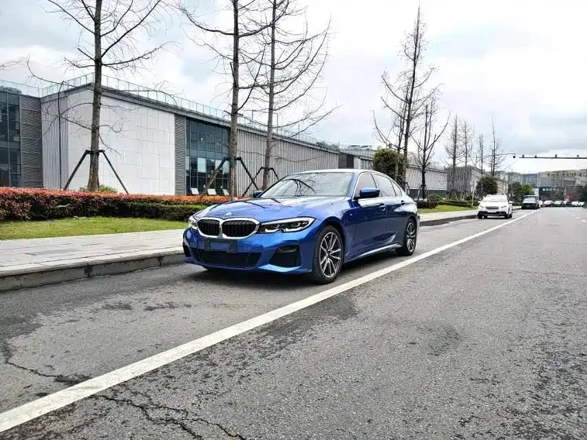 BMW 3 Series — фото 1