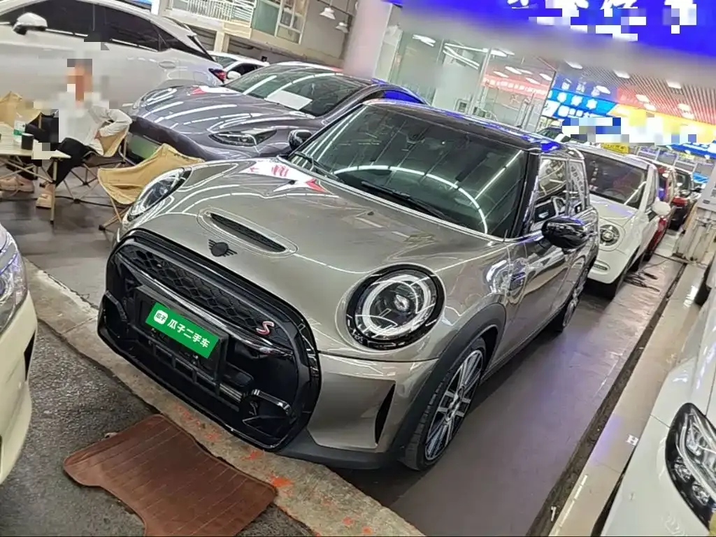 MINI Cooper (3-door) — фото 1