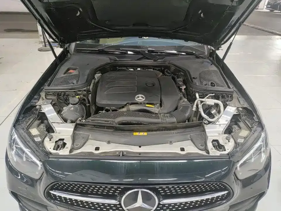 Mercedes-Benz E-Class (Import) — фото 2