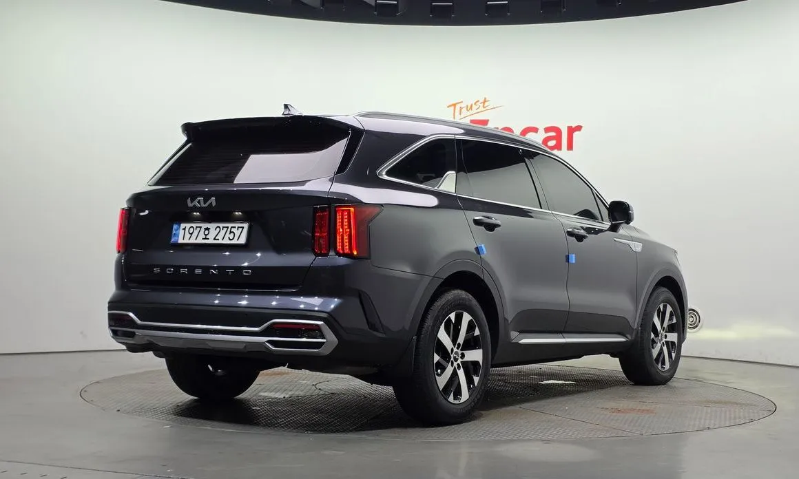 Kia Sorento — фото 3