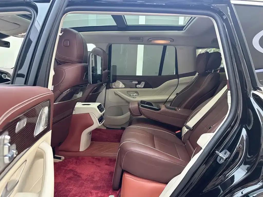 Mercedes-Benz GLS — фото 7