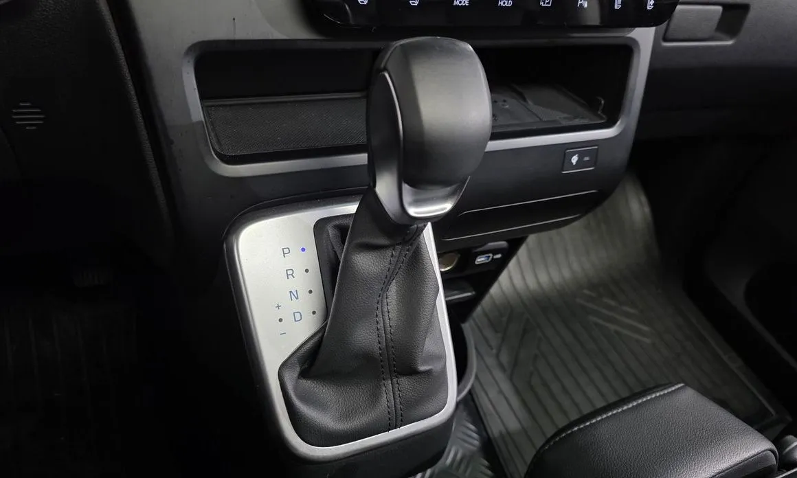 Hyundai Staria — фото 3