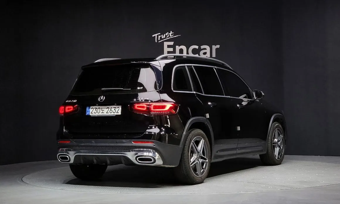 Mercedes-Benz GLB-Class — фото 2
